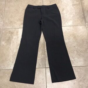 EUC! Old Navy grey&light blue pinstripe size 8 dress pants.